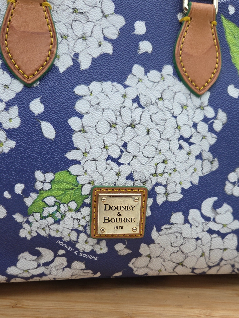 NWT Dooney and Bourke Hydrangea Janine Satchel Bag - Picture 7 of 16